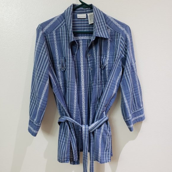 White Stag Tops - White Stag 3/4 sleeve shirt with belt, size XL
